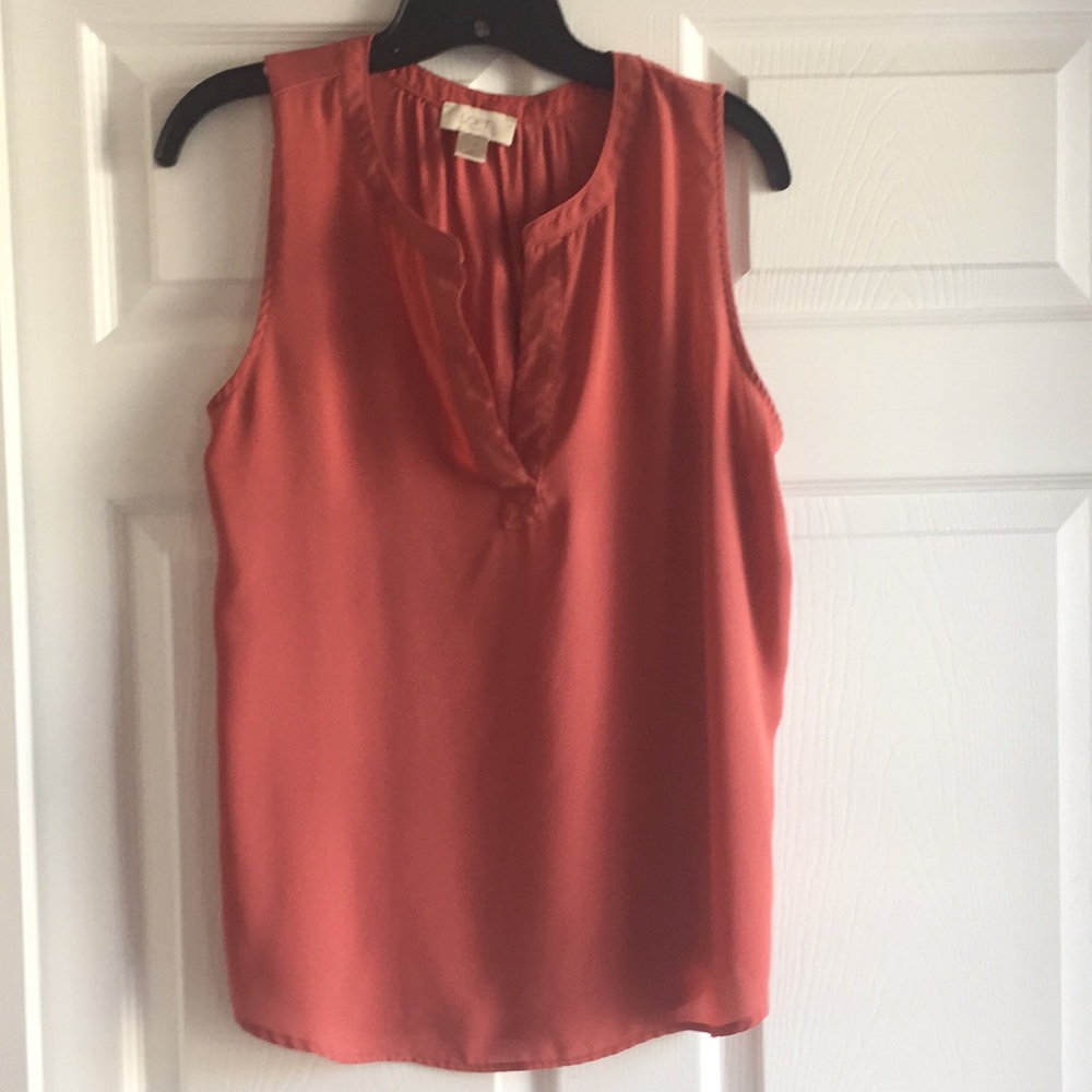 Loft sleeveless blouse